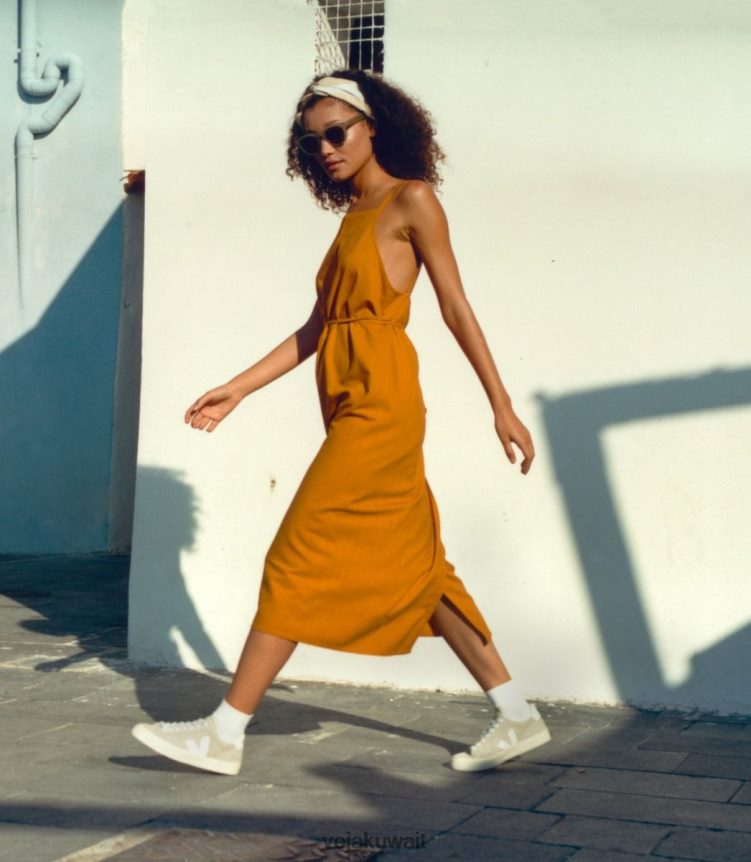 Veja أحذية نحيفكامبو نوبوك أبيض طبيعي 24J26Z228