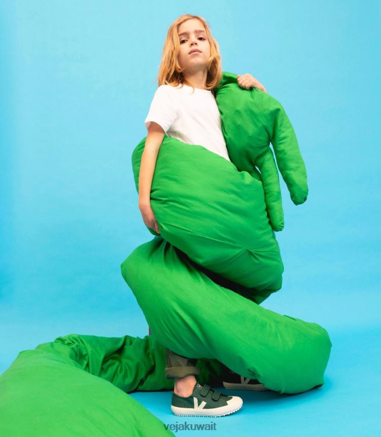 Veja أحذية أطفالأولي كانفاس بوكر بيير 24J26Z397