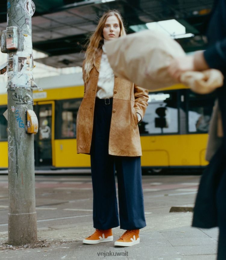 Veja أحذية رجالمينوتور من جلد الغزال بيير اليقطين 24J26Z74