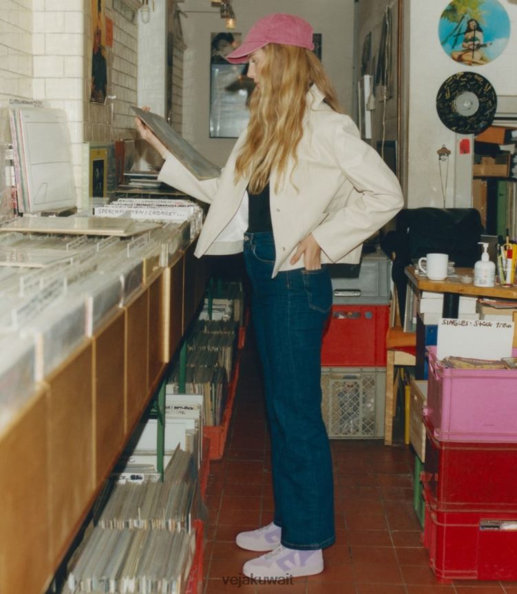 Veja أحذية نحيفv-10 من جلد الغزال متعدد الألوان 24J26Z232