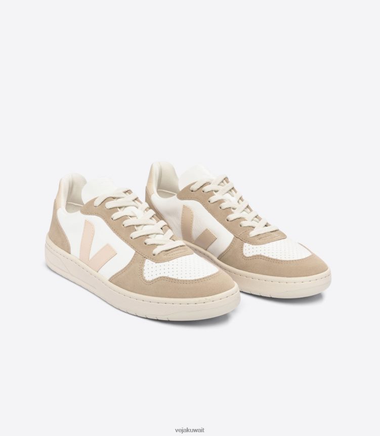 Veja أحذية رجالv-10 جلد خالي من الكروم باللون الأبيض السمور الصحراء 24J26Z39