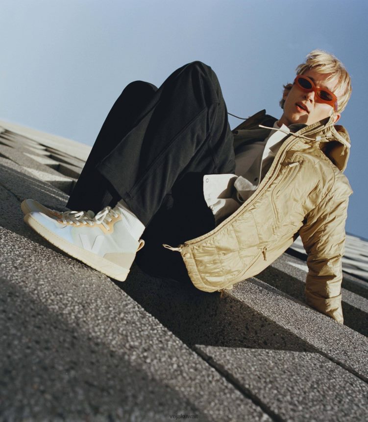 Veja أحذية رجالv-15 من جلد الغزال اليشم الأبيض متعدد الألوان 24J26Z82